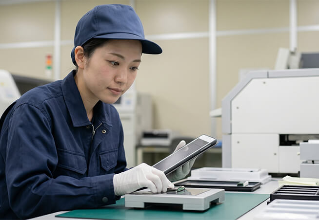 通信機器部品の検査