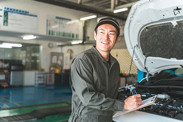 自動車の組立等